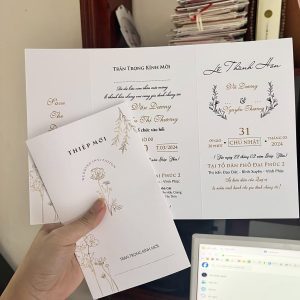 In Thiệp Trắng Ngà Họa Tiết Lá